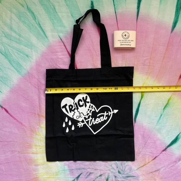 NWT Black Halloween Trick or Treat Tote - Picture 6 of 7